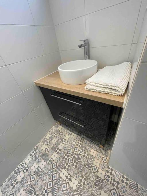 Appartement Neuf Tout Confort A Blaye Proche De La Citadelle 外观 照片
